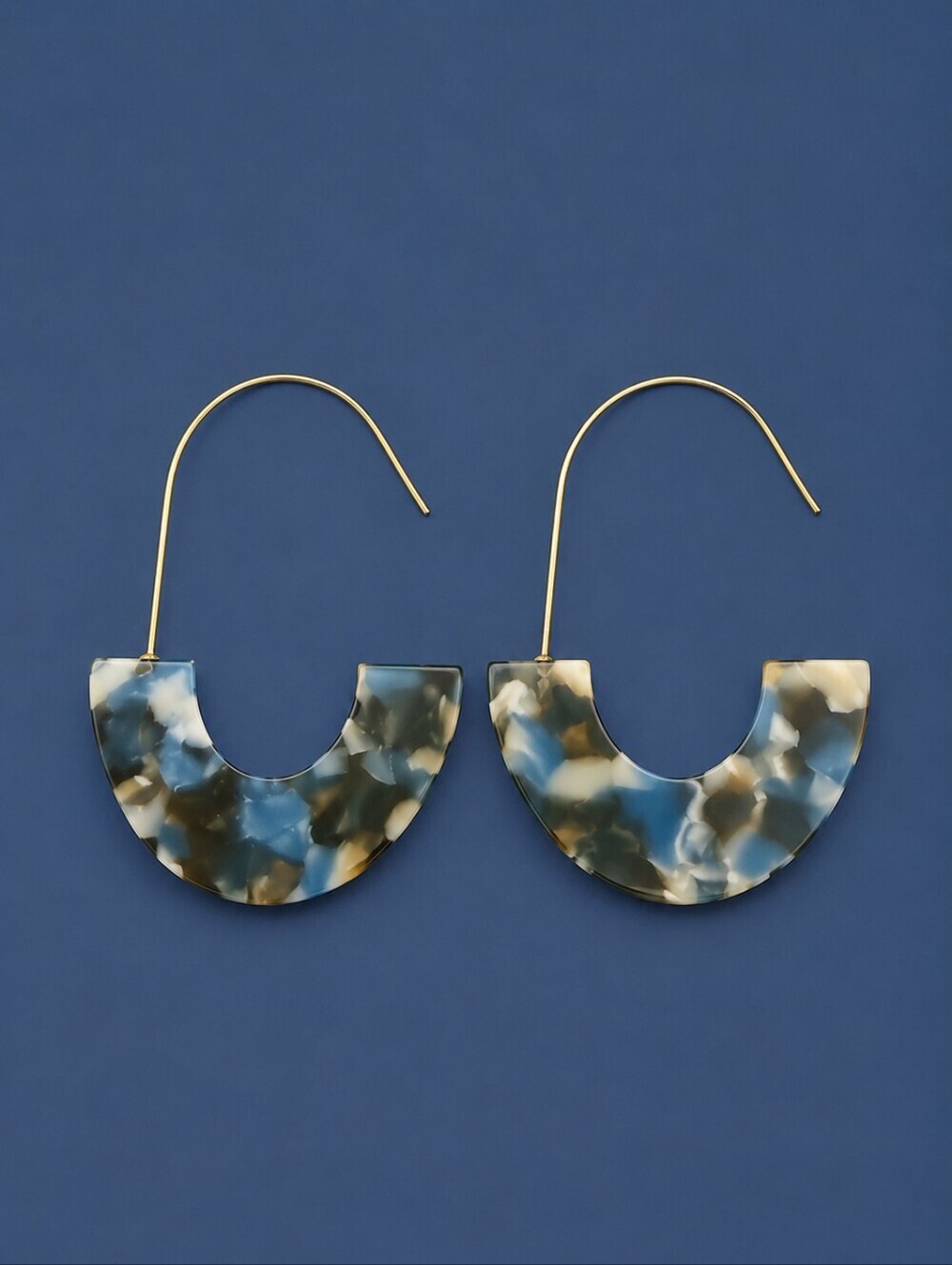 3/$30 Teal Tortoise Resin Half Circle Mod Thread Hoop Earrings